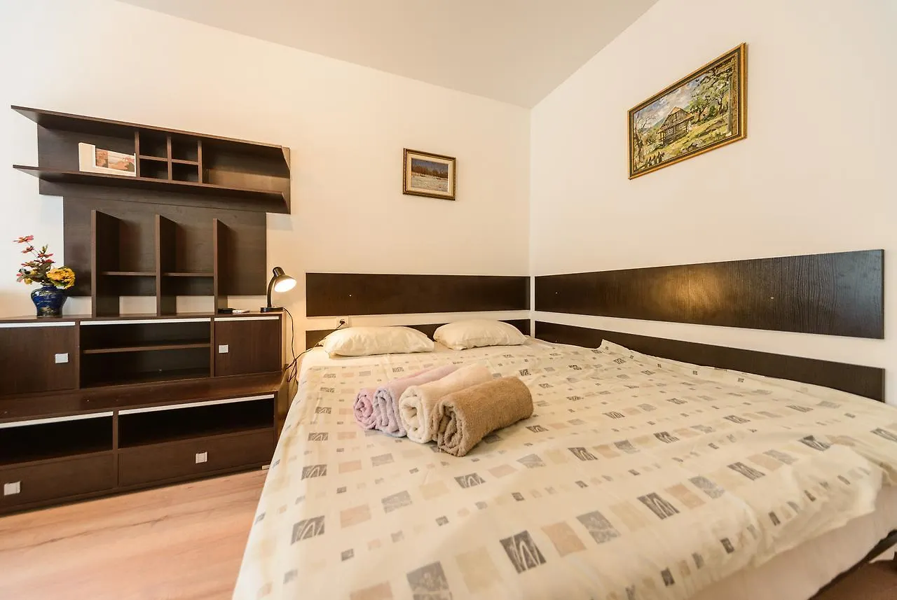 New Appartment Near Kyiv Airport 0*,  Ucraina